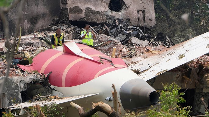 Fuel switches on Air India flight